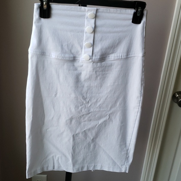 High Waist White stretchy skirt, size M. - Picture 1 of 4
